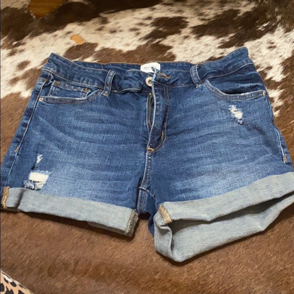 Mom short